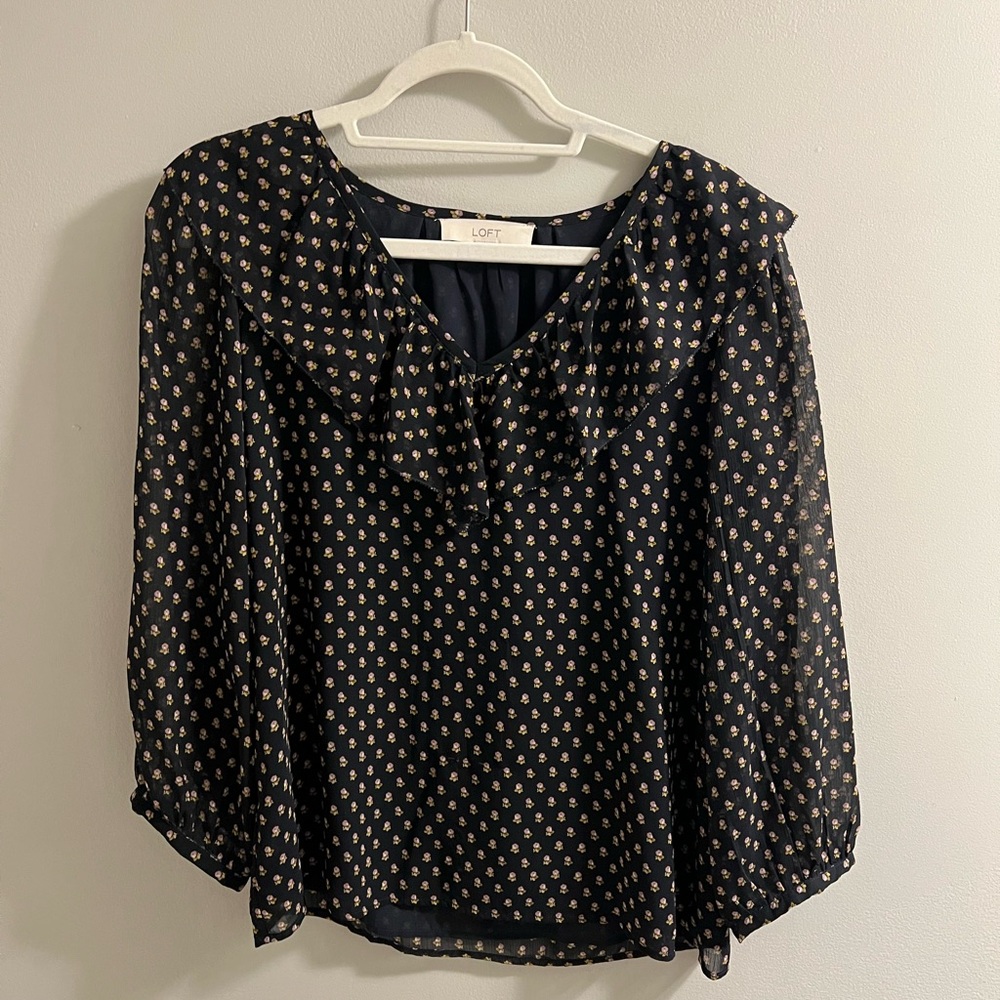 LOFT navy and Cream Women's Top